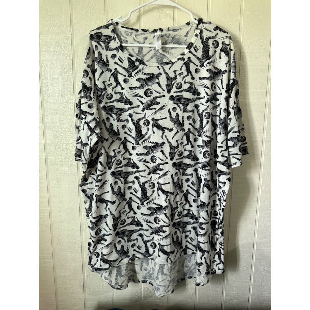 LuLaRoe Irma Tunic Top 2XL Black White Soccer Player Print High Low Hem Mens